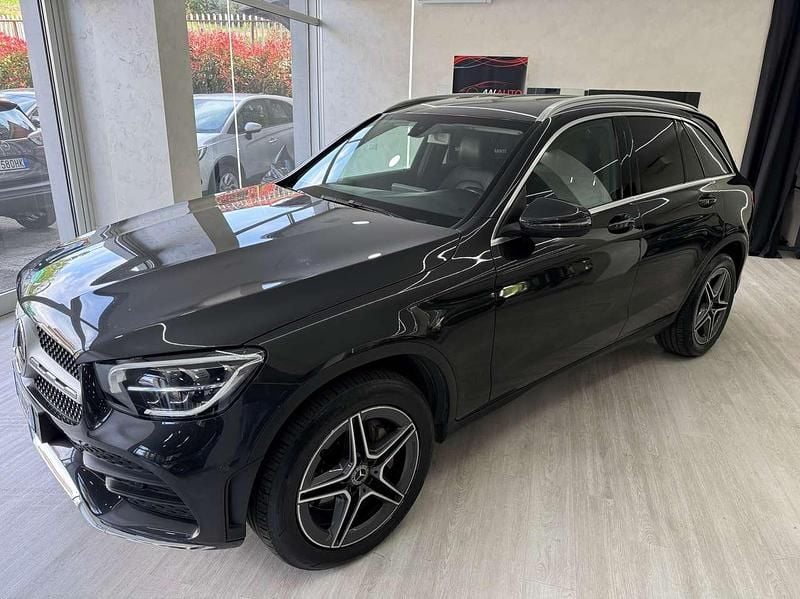 Usata Mercedes GLC200 Premium 163 CV (119 kW) 2020 Grigio daytona SUV
