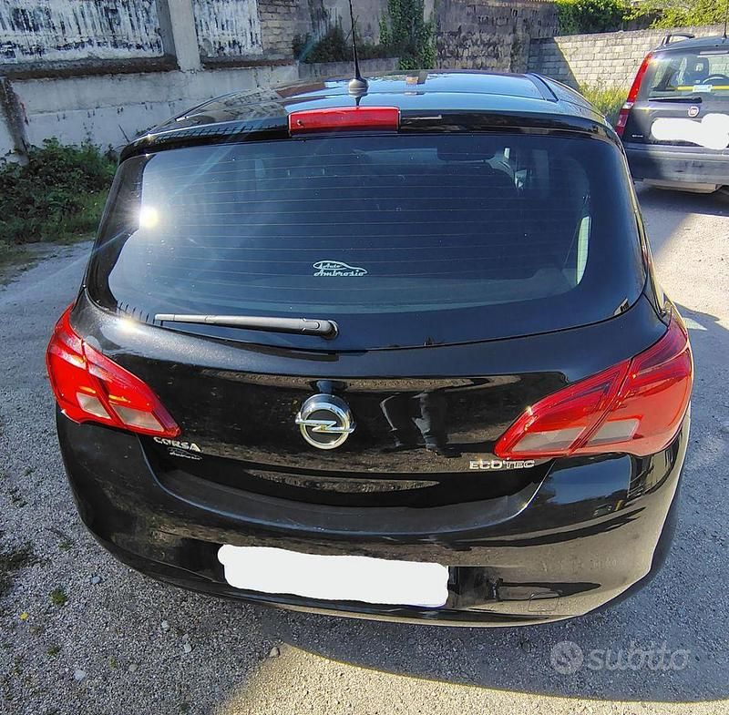 Usata Opel Corsa Edition 90 CV (66 kW) 2019 Nero Utilitaria
