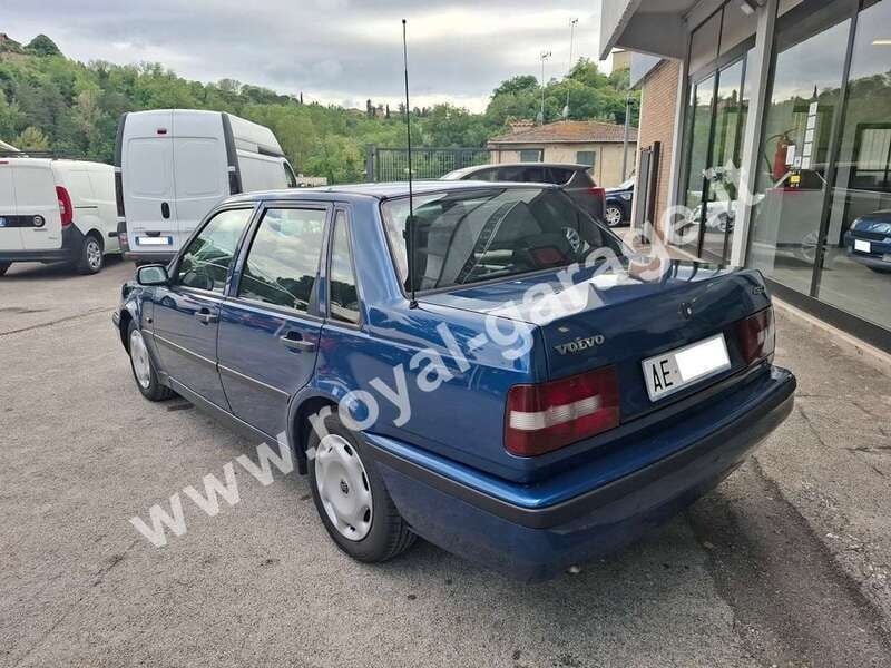 Usata Volvo 460 90 CV (66 kW) 1995 Pacific blue (325) Berlina