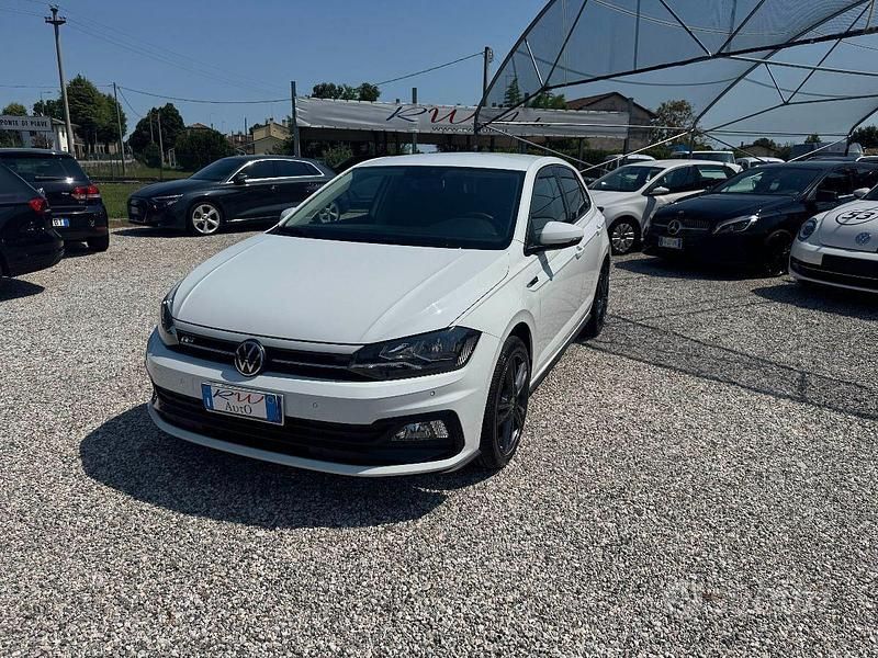 Usata VW Polo R-line 80 CV (58 kW) 2021 Bianco Utilitaria