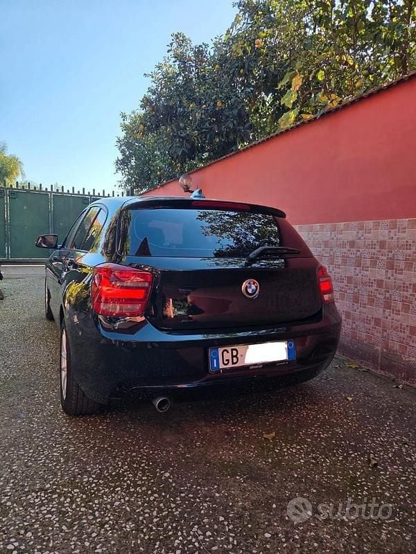 Usata BMW 114 95 CV (69 kW) 2014 Nero Utilitaria