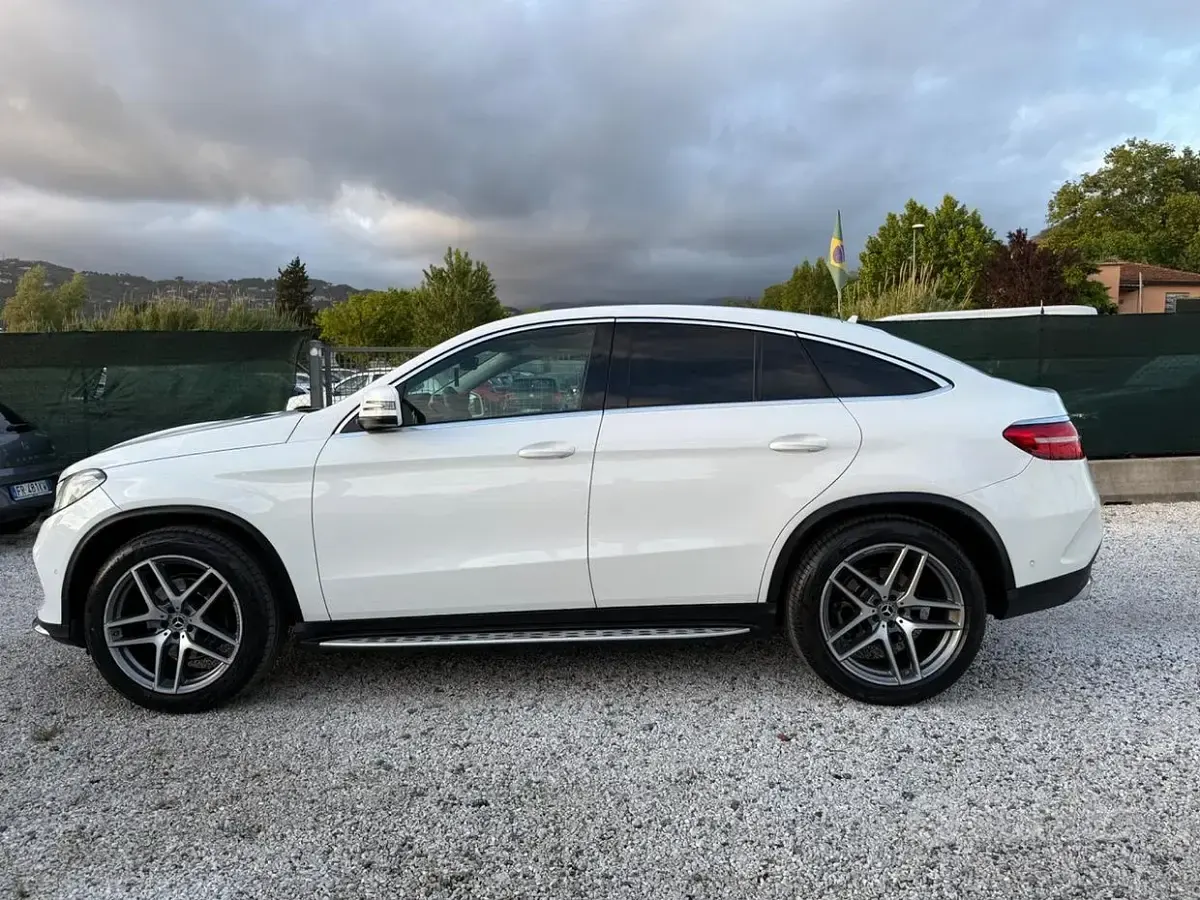 Begagnad Mercedes GLE350 Premium Plus 258 HK (189 kW) 2018 Vit Sportkupé