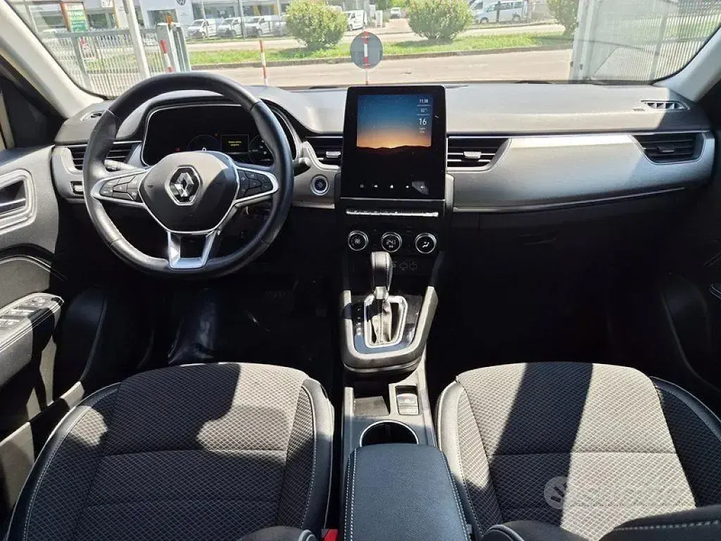 Usata Renault Arkana Techno 94 CV (69 kW) 2023 Grigio SUV