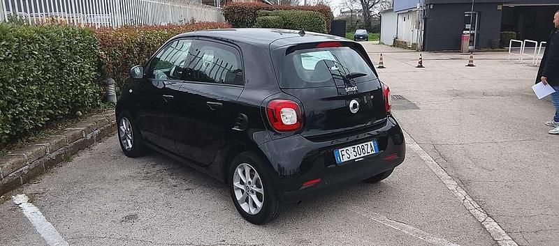 Usata Smart ForFour Passion 71 CV (52 kW) 2018 Nero Utilitaria