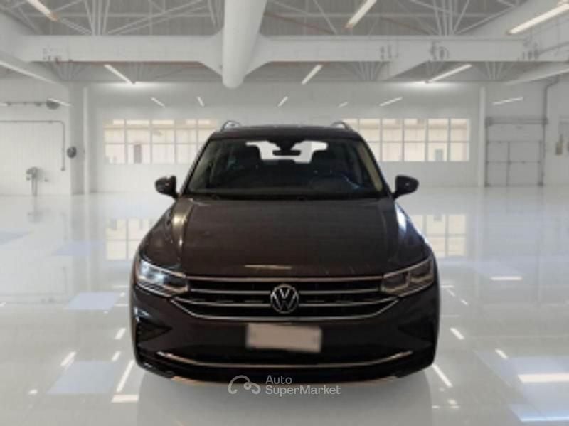 Usata VW Tiguan 151 CV (111 kW) 2021 Gray SUV