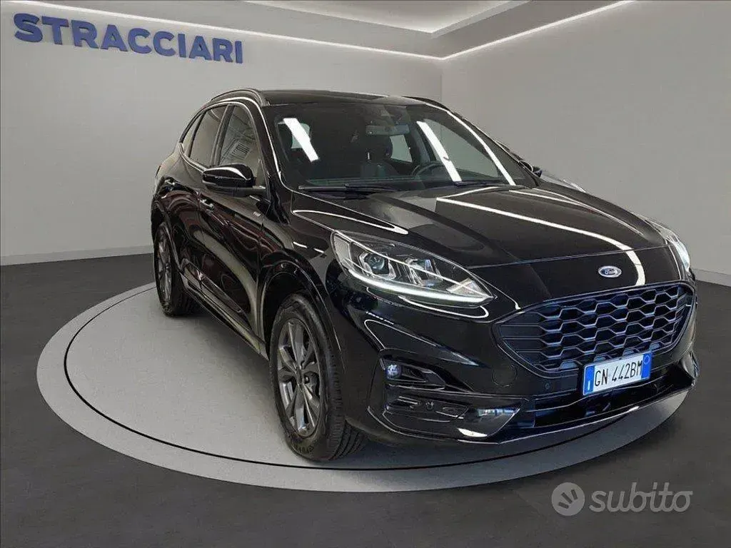 Usata Ford Kuga ST-Line 225 CV (165 kW) 2023 Nero metallizzato SUV