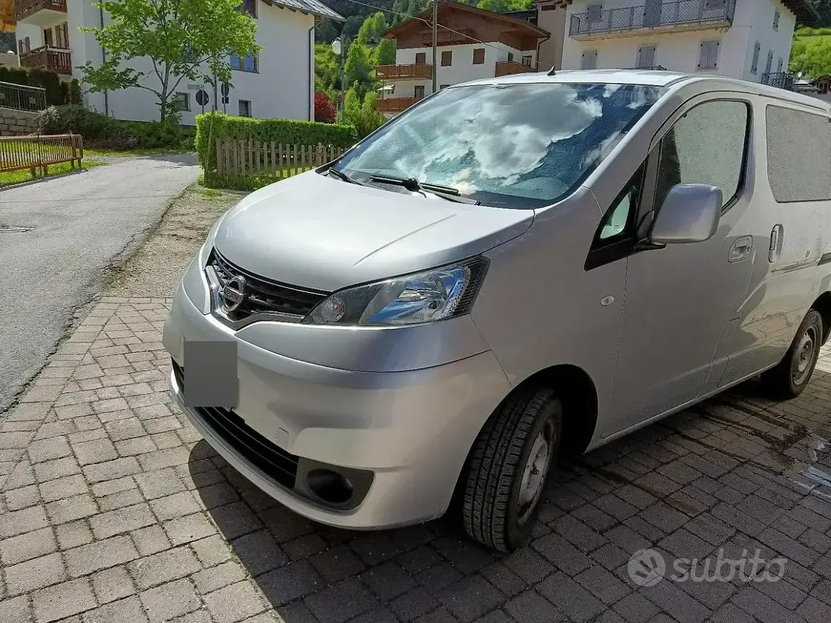 Usata Nissan Evalia 2013 Grigio Monovolume