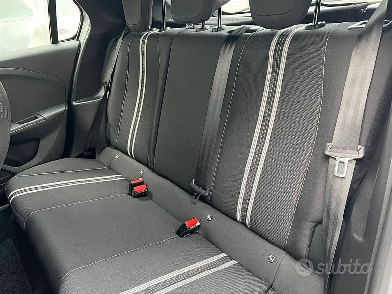 Usata Opel Corsa GS Line 75 CV (55 kW) 2024 Grigio Utilitaria