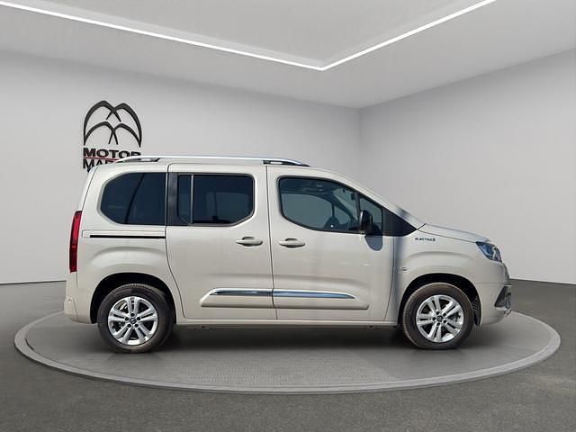 Usata Toyota Proace Verso City 100 kW (136 CV) 2023 Grigio / gray Station wagon