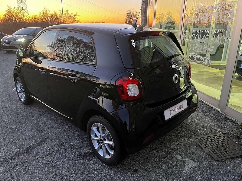 Usata Smart ForFour 71 CV (52 kW) 2019 Nero Utilitaria