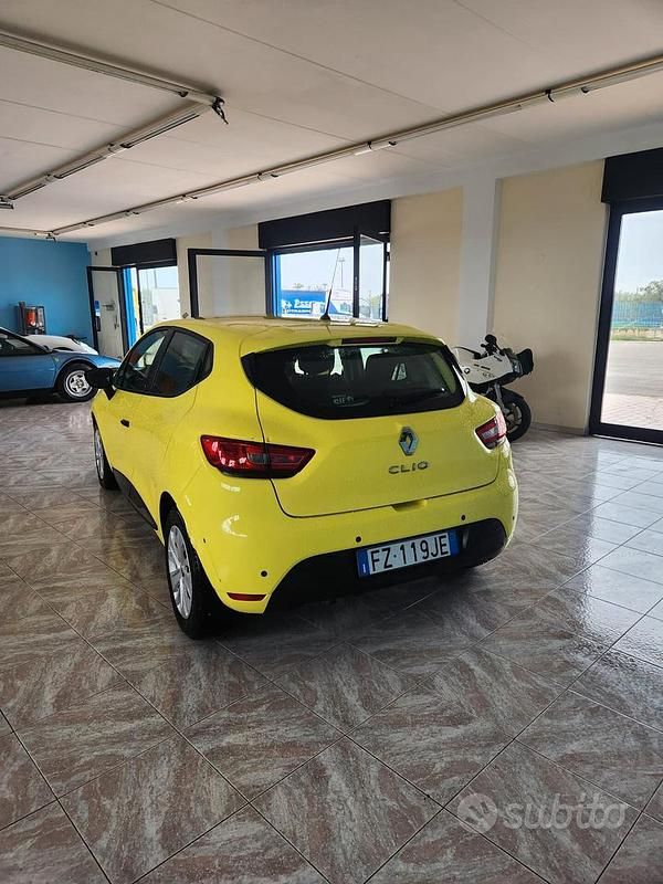Usata Renault Clio IV Business 75 CV (55 kW) 2019 Giallo Berlina