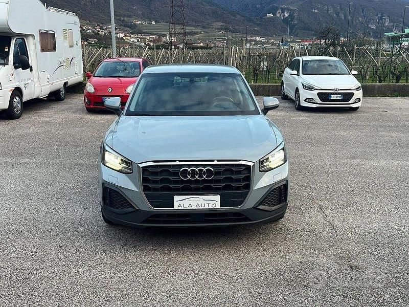 Usata Audi Q2 Ambiente 150 CV (110 kW) 2022 Grigio SUV