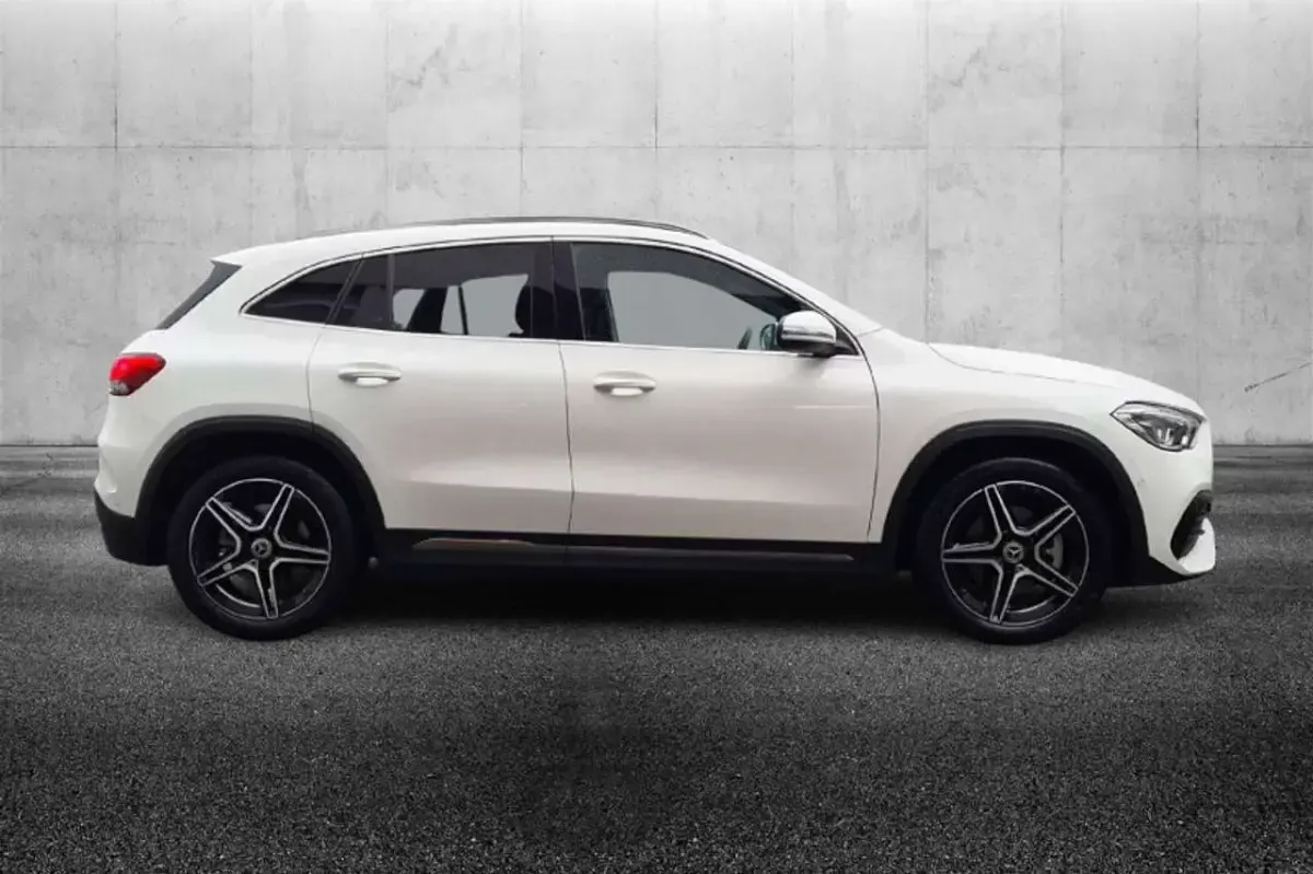 Usata Mercedes GLA220 Premium 190 CV (139 kW) 2022 Bianco SUV