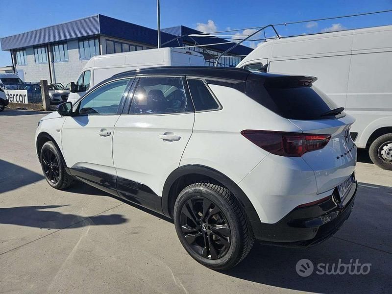 Usata Opel Grandland X GS Line 131 CV (96 kW) 2022 Bianco SUV