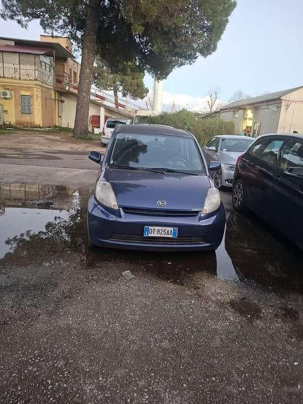 Usata Daihatsu Sirion 87 CV (63 kW) 2007 Blu/azzurro Utilitaria