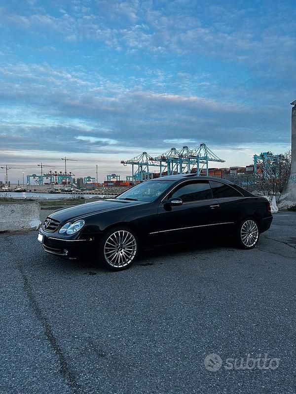 Usata Mercedes CLK320 Elegance 218 CV (160 kW) 2003 Nero Coupé