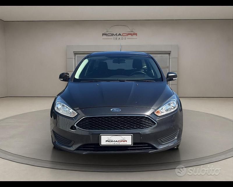 Usata Ford Focus 120 CV (88 kW) 2017 Grigio met Station wagon