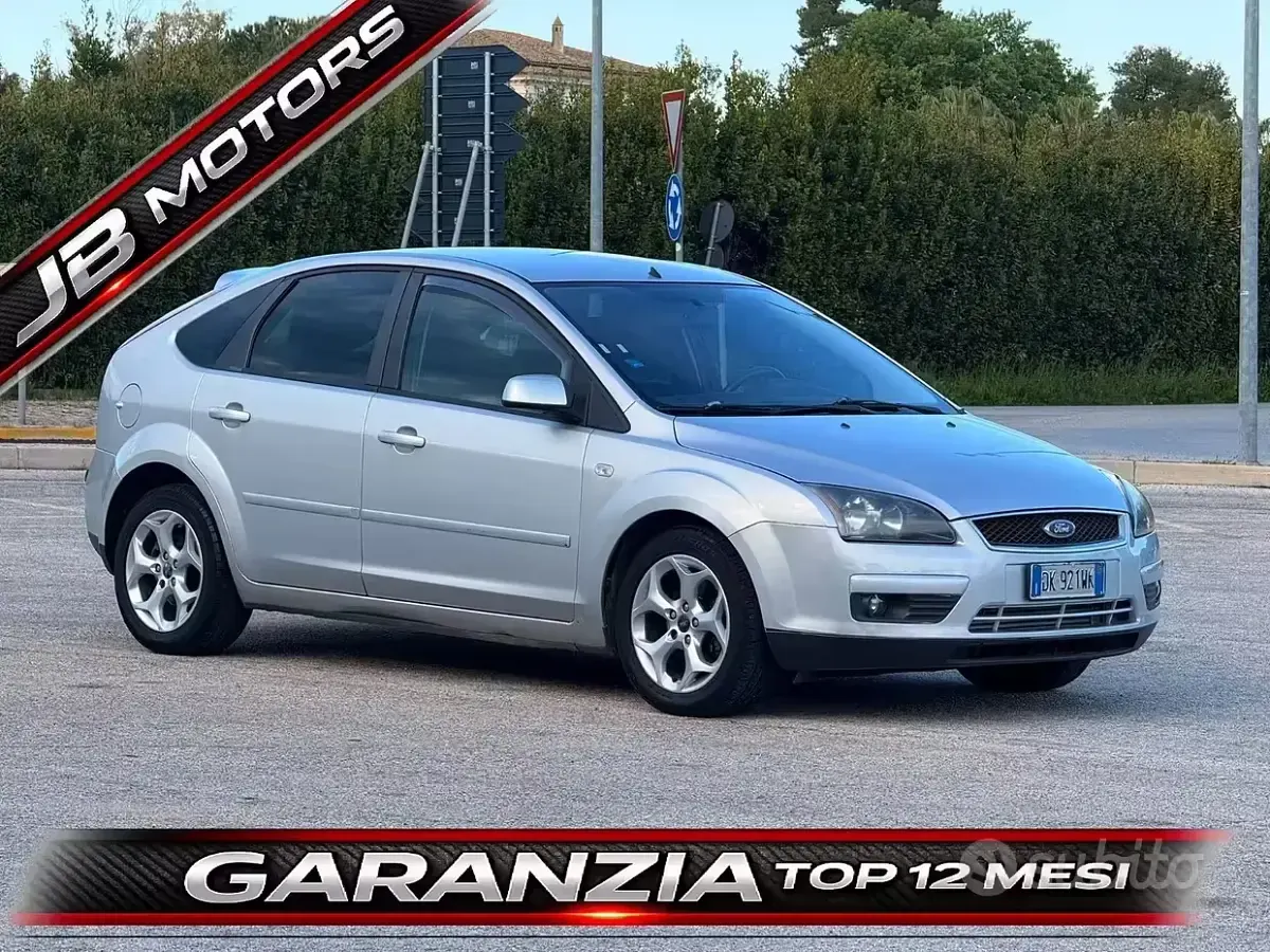 Begagnad Ford C-MAX 90 HK (66 kW) 2007 Grå Minibuss