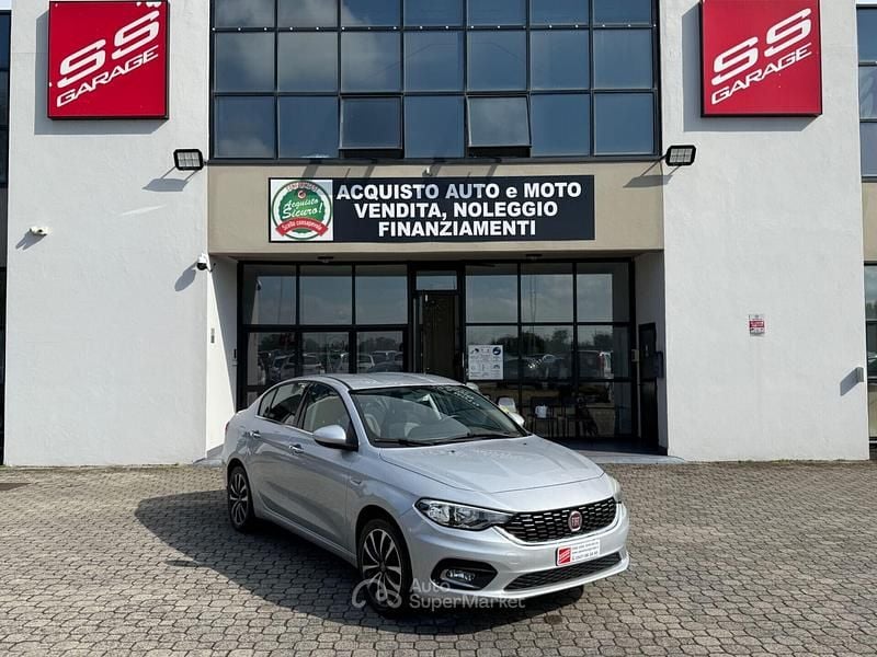 Grigio Usata 2016 Fiat Tipo Lounge Tre volumi | 5200 € (Buon prezzo) - Immagine 1/4