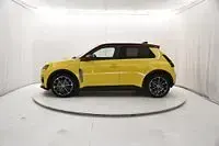 Usata Renault 5 E-Tech Iconic 110 kW (150 CV) 2025 Giallo