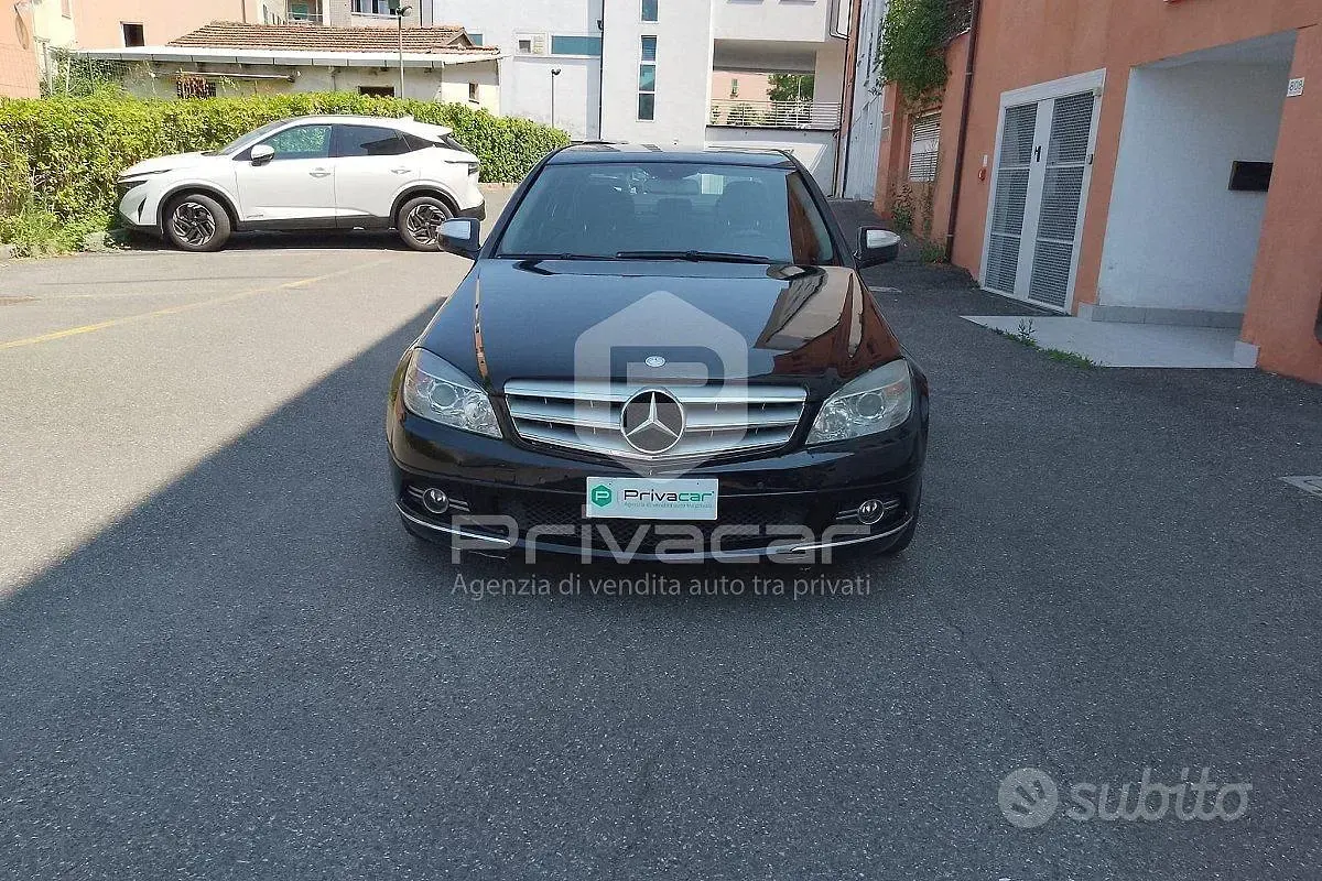 Usata Mercedes C220 Avantgarde 170 CV (125 kW) 2010 Nero Berlina