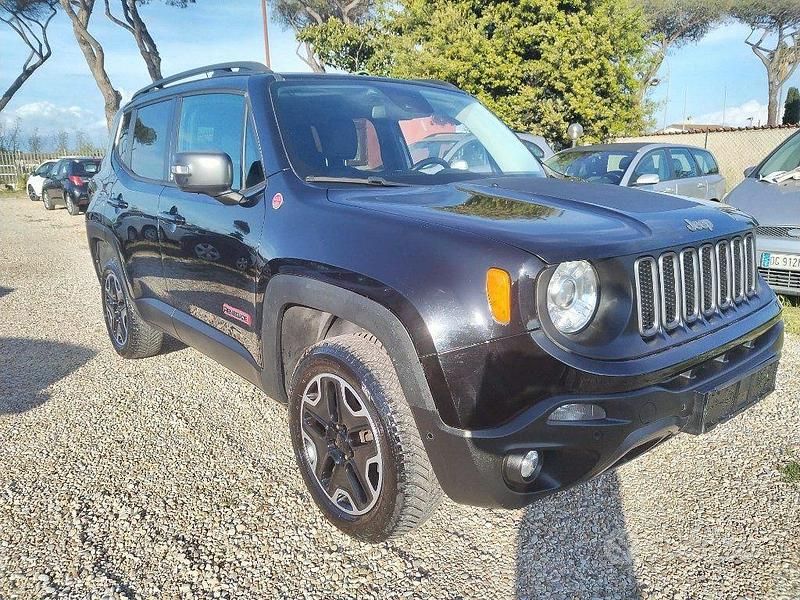 Usata Jeep Renegade Trailhawk 170 CV (125 kW) 2016 Nero SUV