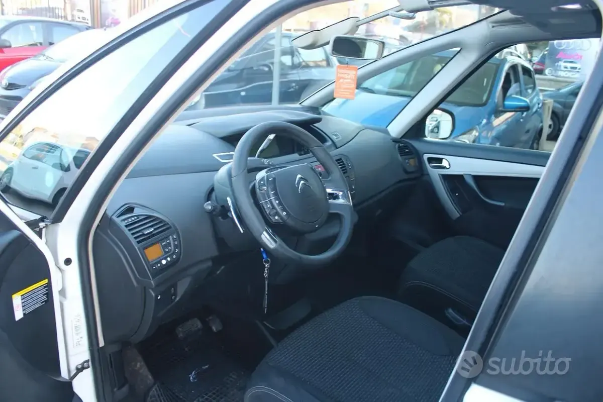 Usata Citroën Grand C4 Picasso Seduction 112 CV (82 kW) 2010 Bianco Monovolume
