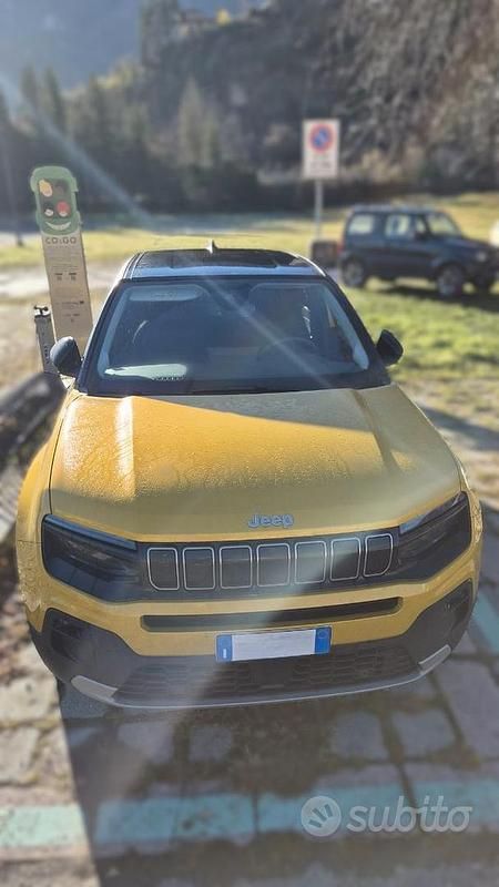 Usata Jeep Avenger Summit 114 kW (156 CV) 2024 Giallo SUV
