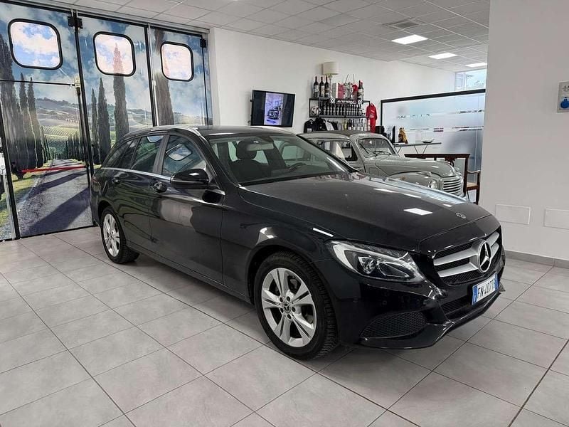 Usata Mercedes C200 Business 136 CV (100 kW) 2018 Nero Station wagon