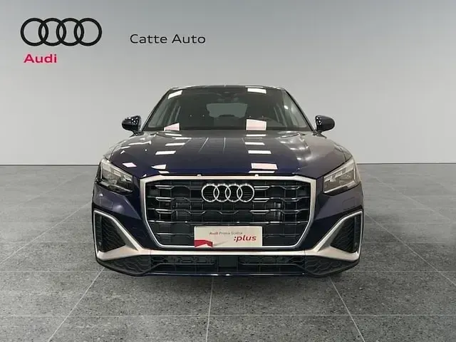 Nuova Audi Q2 S-Line 150 CV (110 kW) 2025 Blu navarra metallizzato SUV