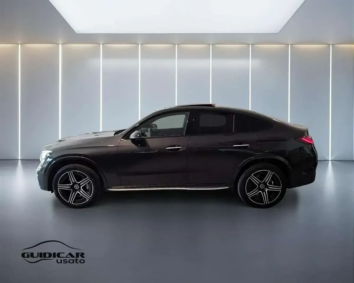Usata Mercedes GLC300e AMG Line Premium 333 CV (244 kW) 2023 Graphite grey metallic SUV