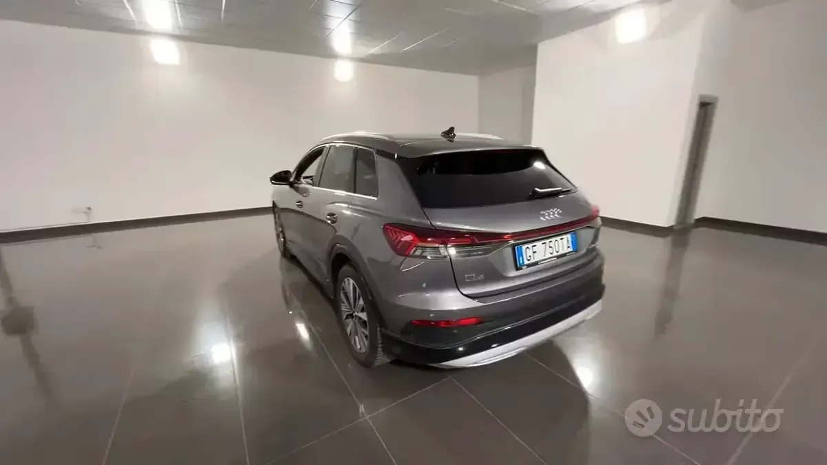 Usata Audi Q4 e-tron 69 kW (95 CV) 2022 Grigio SUV