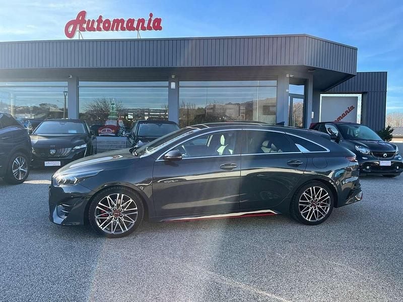 Usata Kia ProCeed GT-Line 204 CV (150 kW) 2022 Grigio Utilitaria