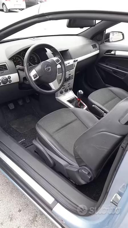 Occasion Opel Astra Cabriolet 105 PK (77 kW) 2006 Cabriolet