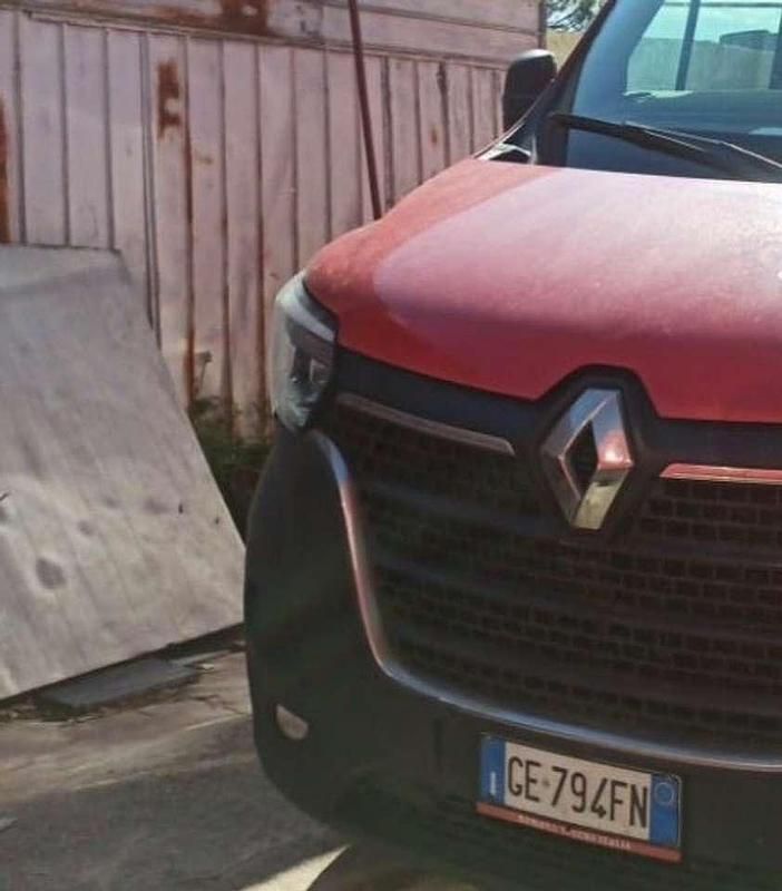 Usata Renault Master 131 CV (96 kW) 2022 Rosso Furgone