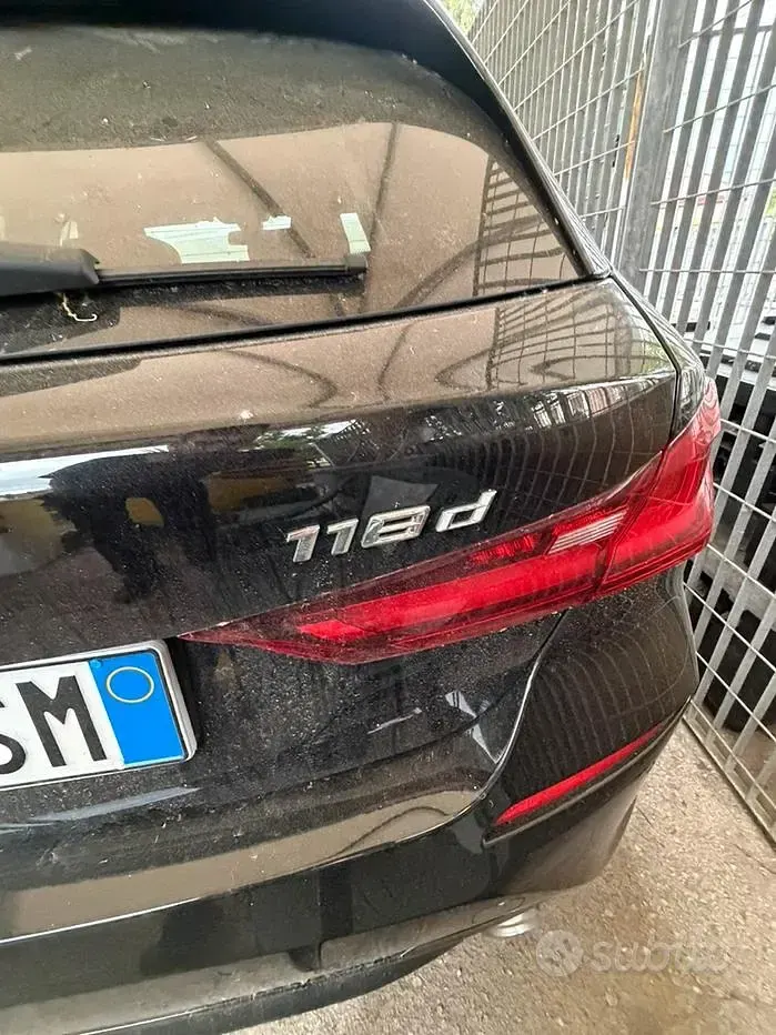 Usata BMW 118 Efficient Dynamics 116 CV (85 kW) 2021 Nero Utilitaria