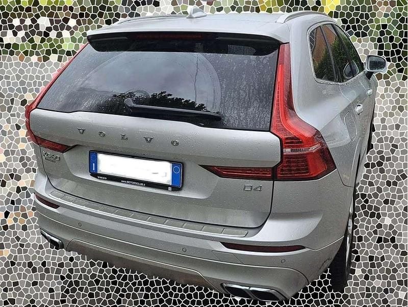 Usata Volvo XC60 Business Edition 190 CV (139 kW) 2019 Argento SUV