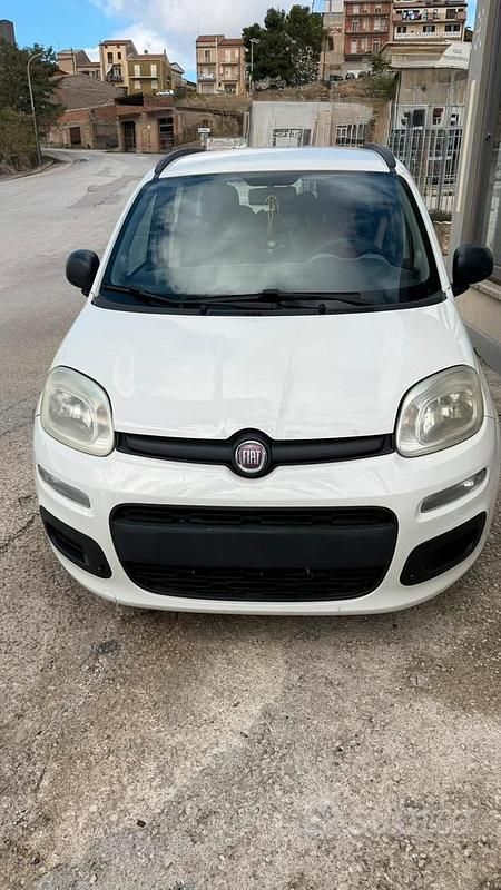 Usata Fiat Panda Dynamic 75 CV (55 kW) 2012 Bianco Utilitaria
