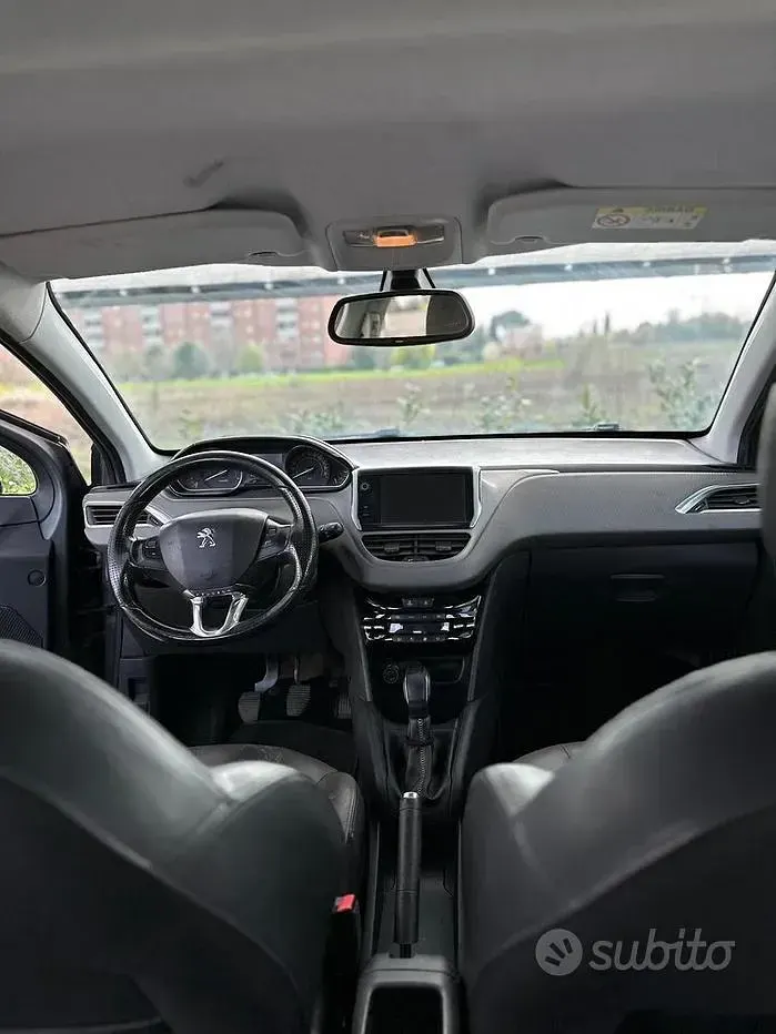 Usata Peugeot 208 2016 Grigio Utilitaria
