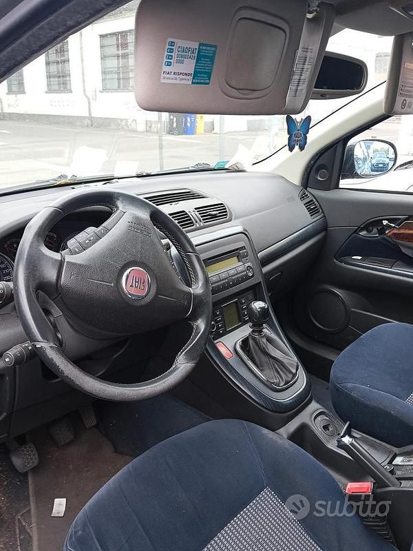 Usata Fiat Croma 150 CV (110 kW) 2008 Grigio Station wagon