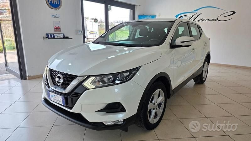 Usata Nissan Qashqai N-Connecta 115 CV (84 kW) 2020 Bianco SUV
