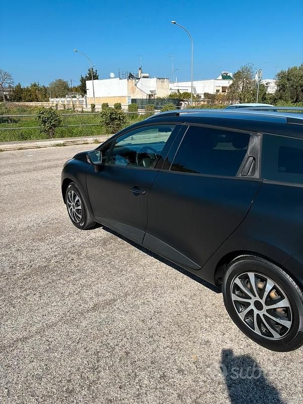 Usata Renault Clio GrandTour 90 CV (66 kW) 2015 Nero Station wagon