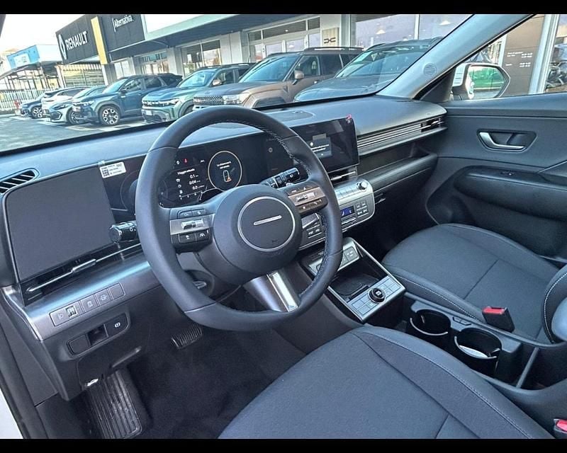 Nuova Hyundai Kona 92 CV (67 kW) 2025 Atlas white SUV