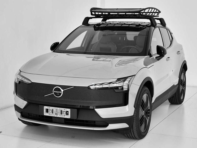 Nuova Volvo EX30 CC Performance 116 kW (158 CV) 2025 Vapuor grey SUV
