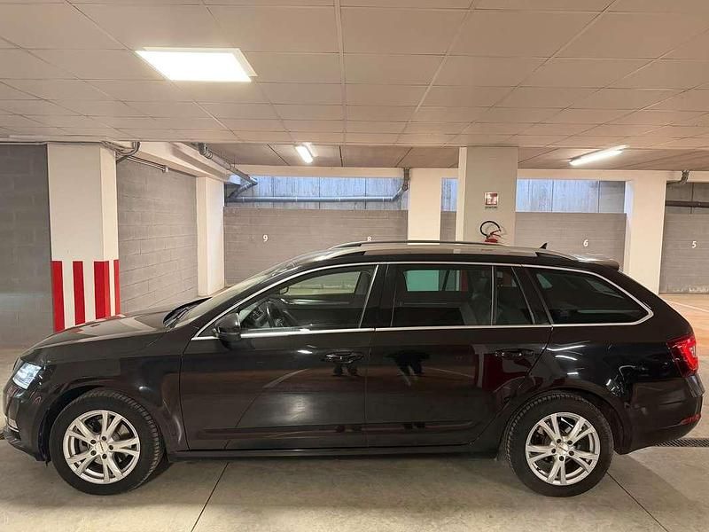 Usata Skoda Octavia G-TEC Style 110 CV (80 kW) 2019 Nero Station wagon