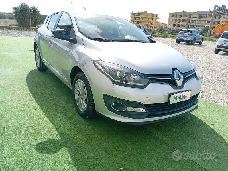 Usata Renault Mégane 110 CV (80 kW) 2015 Grigio Berlina