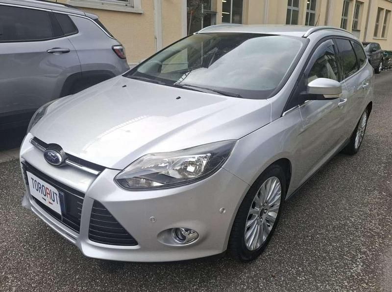 Usata Ford Focus Titanium 125 CV (91 kW) 2013 Argento Station wagon