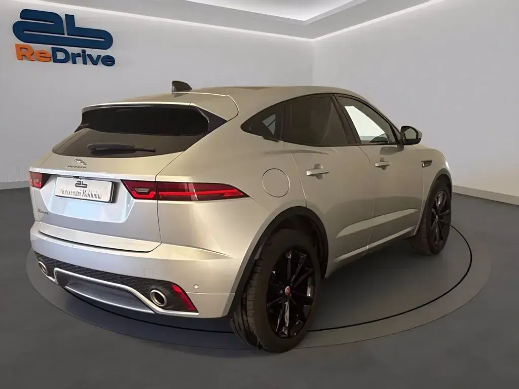 Usata Jaguar E-Pace R-Dynamic 150 CV (110 kW) 2020 Argento met SUV