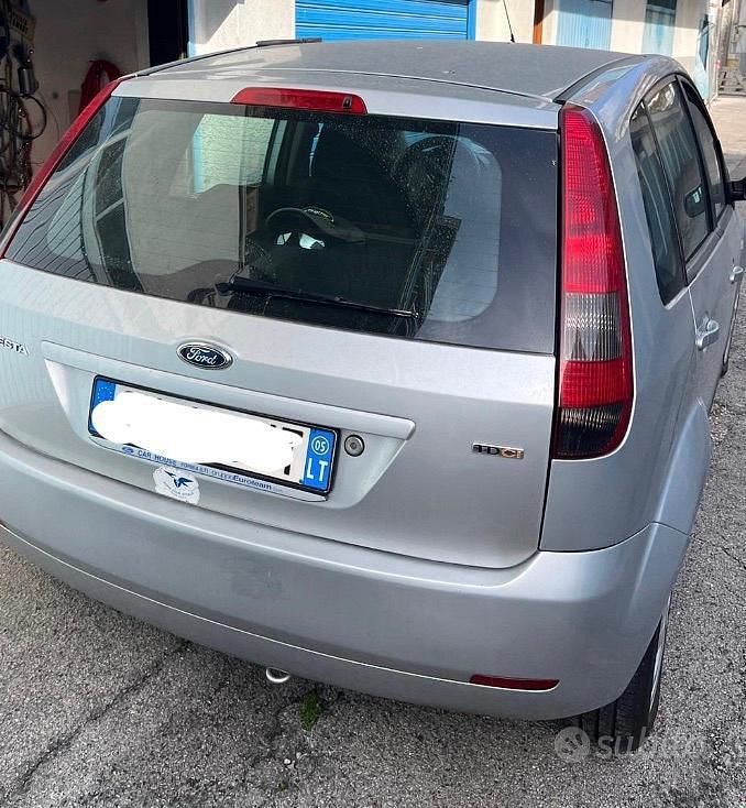 Usata Ford Fiesta 2005 Utilitaria