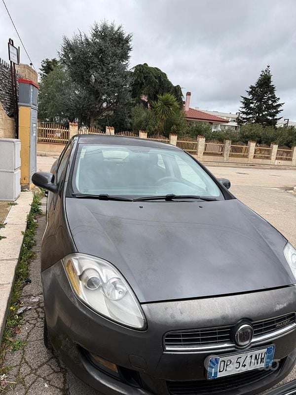 Usata Fiat Bravo Emotion 120 CV (88 kW) 2008 Marrone Utilitaria